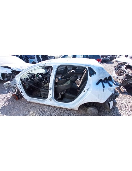 RENAULT CLIO 2018%separator% %shop-name%