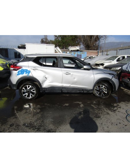 NISSAN KICKS 2019%separator% %shop-name%
