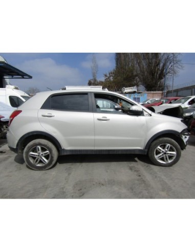 SSANGYONG KORANDO 2015%separator% %shop-name%