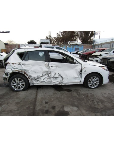 MAZDA 3 2013%separator% %shop-name%