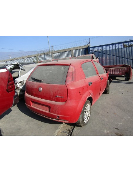 FIAT GRANDE PUNTO 2012%separator% %shop-name%