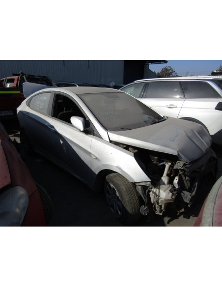 HYUNDAI ACCENT RB 2012%separator% %shop-name%