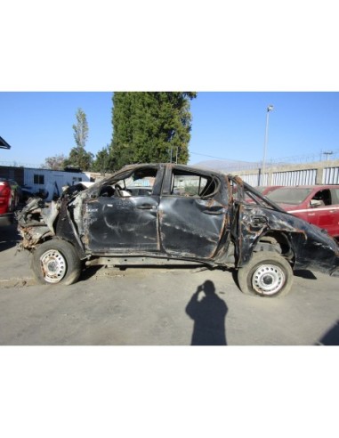 TOYOTA HILUX 2019%separator% %shop-name%