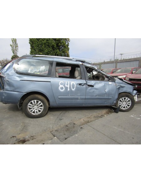 KIA GRAND CARNIVAL 2015%separator% %shop-name%