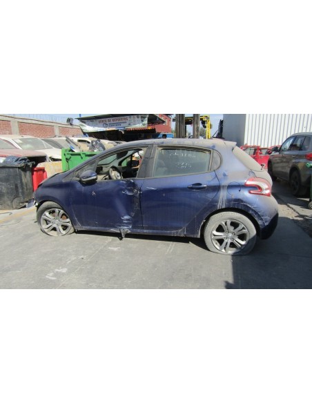 PEUGEOT 208 2014%separator% %shop-name%