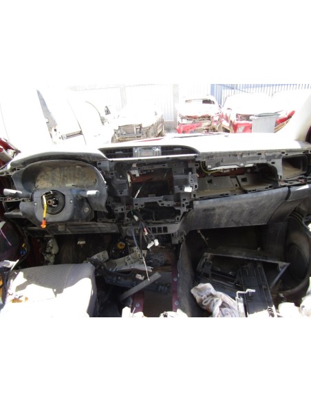 TOYOTA HILUX 2016%separator% %shop-name%