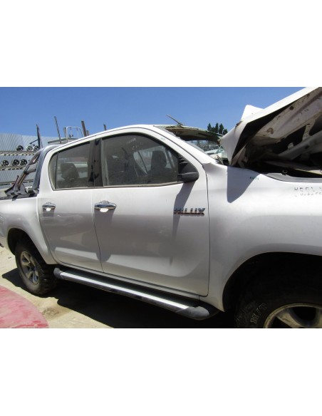 TOYOTA HILUX 2016%separator% %shop-name%