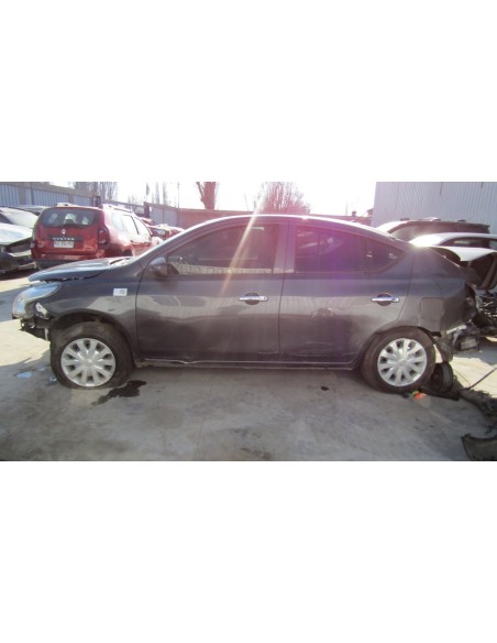 NISSAN VERSA 2019%separator% %shop-name%