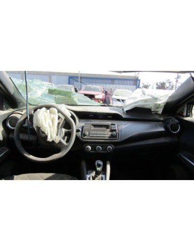 NISSAN KICKS 2019%separator% %shop-name%