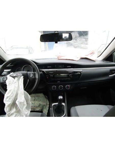 TOYOTA COROLLA 2015%separator% %shop-name%