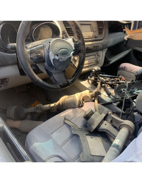 KIA GRAND CARNIVAL 2016%separator% %shop-name%