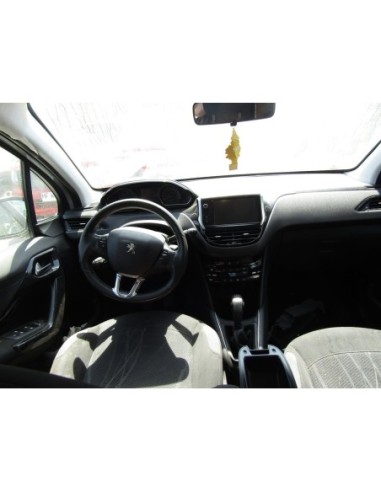 PEUGEOT 208 2015%separator% %shop-name%