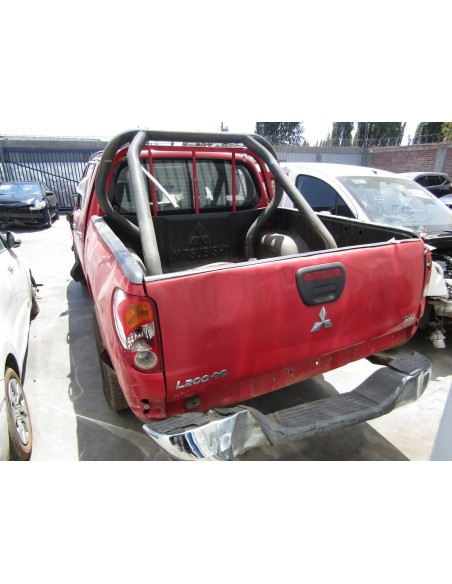MITSUBISHI L200 PICK UP DOBLE CABINA 2015 4X4 2