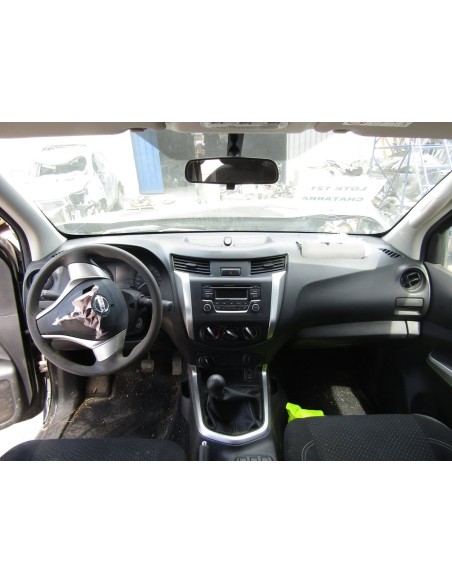 NISSAN NP300 2018%separator% %shop-name%