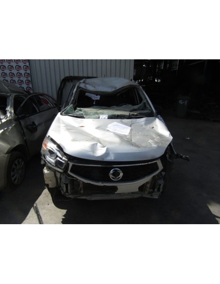 SSANGYONG KORANDO 2015%separator% %shop-name%