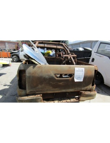 TOYOTA HILUX 2018%separator% %shop-name%