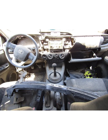 TOYOTA HILUX 2018%separator% %shop-name%