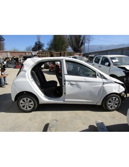 HYUNDAI EON 2016%separator% %shop-name%