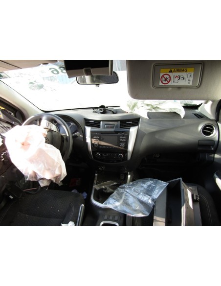 NISSAN NP300 2018%separator% %shop-name%