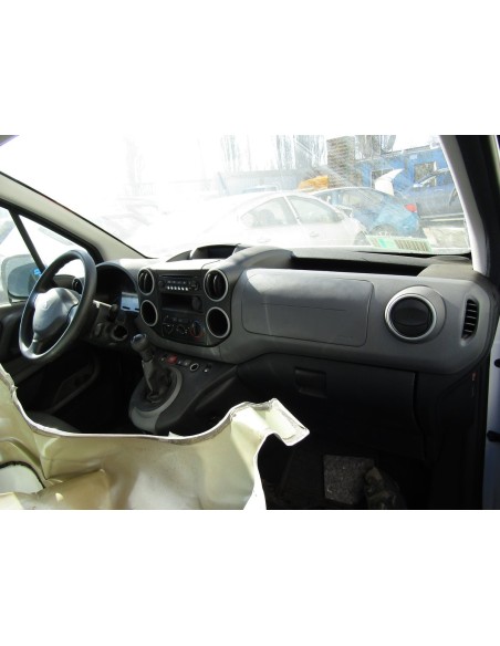 PEUGEOT PARTNER 2018%separator% %shop-name%