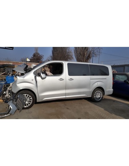 PEUGEOT TRAVELLER 2018%separator% %shop-name%