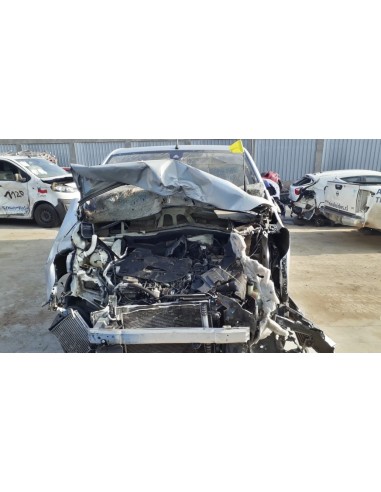 PEUGEOT TRAVELLER 2018%separator% %shop-name%