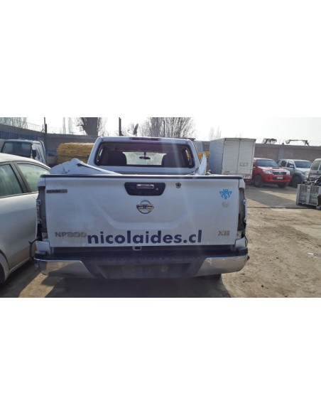 NISSAN NP300 2018%separator% %shop-name%
