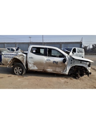 NISSAN NP300 2018%separator% %shop-name%