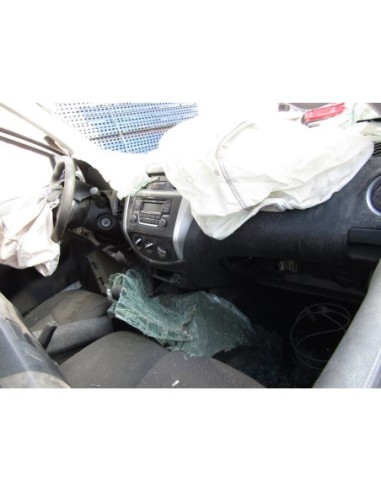 NISSAN NP300 2017%separator% %shop-name%