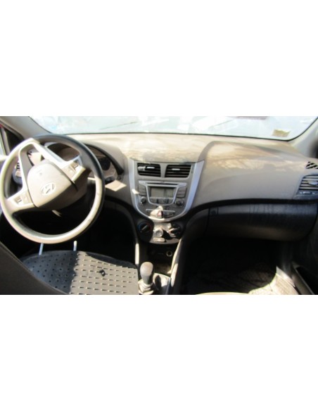 HYUNDAI ACCENT RB 2013%separator% %shop-name%