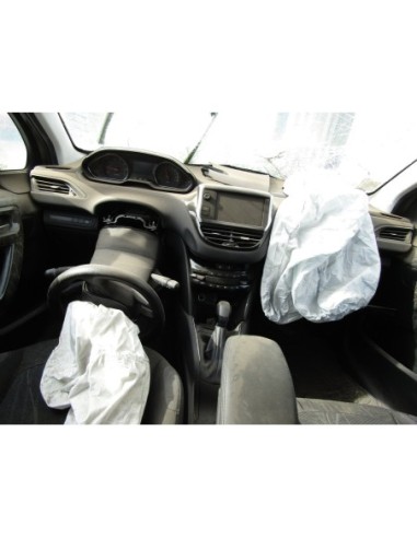 PEUGEOT 208 2013%separator% %shop-name%