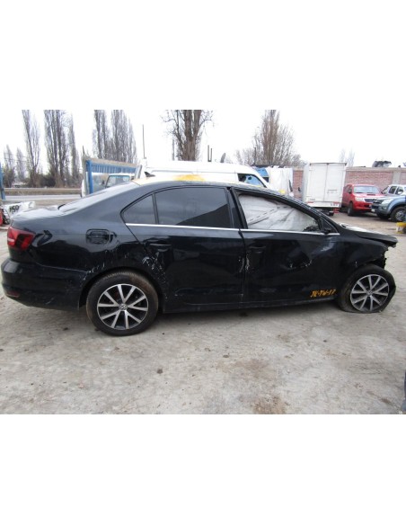 VOLKSWAGEN BORA 2017%separator% %shop-name%