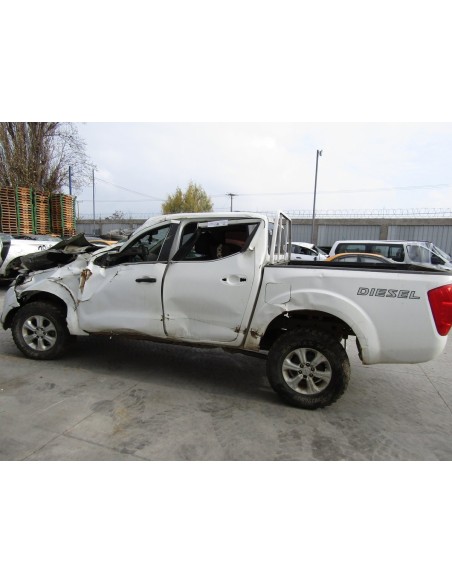 NISSAN NP300 2017%separator% %shop-name%