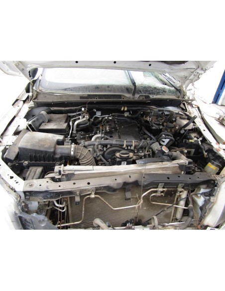 NISSAN NP300 2017%separator% %shop-name%