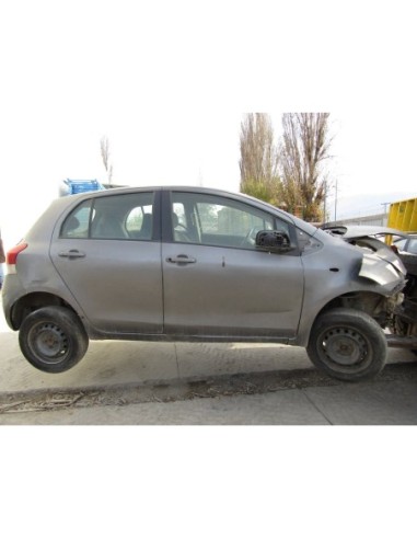 TOYOTA YARIS 2010%separator% %shop-name%