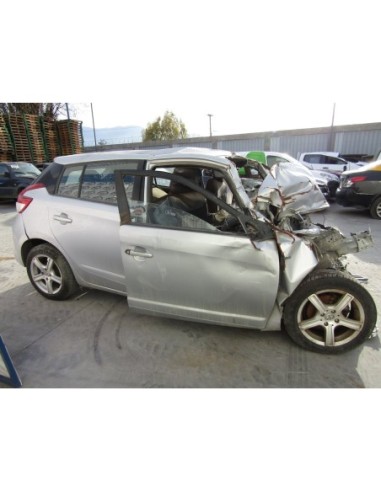TOYOTA YARIS 2015%separator% %shop-name%