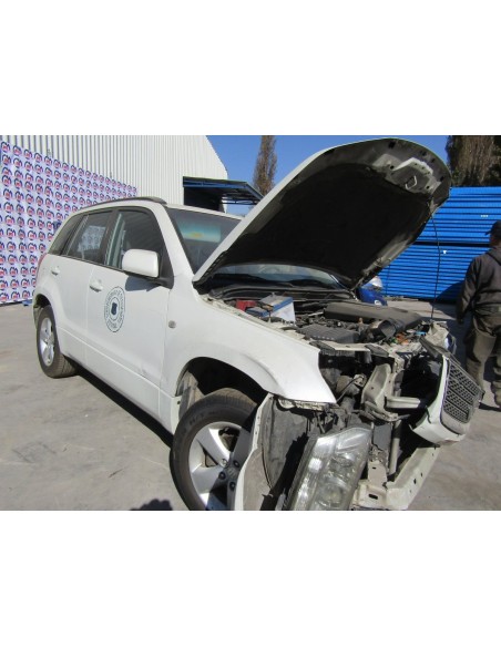 SUZUKI GRAND NOMADE 2012%separator% %shop-name%