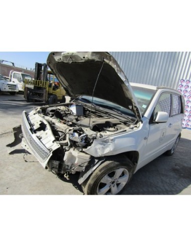 SUZUKI GRAND NOMADE 2012%separator% %shop-name%