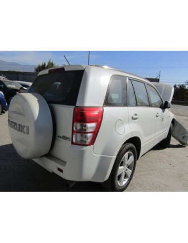 SUZUKI GRAND NOMADE 2012%separator% %shop-name%