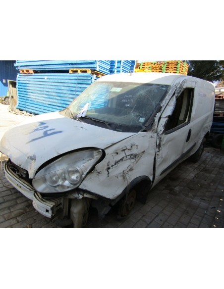 FIAT DOBLO CARGO 2015%separator% %shop-name%
