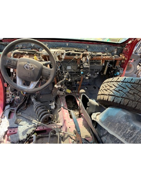 TOYOTA HILUX 2021%separator% %shop-name%