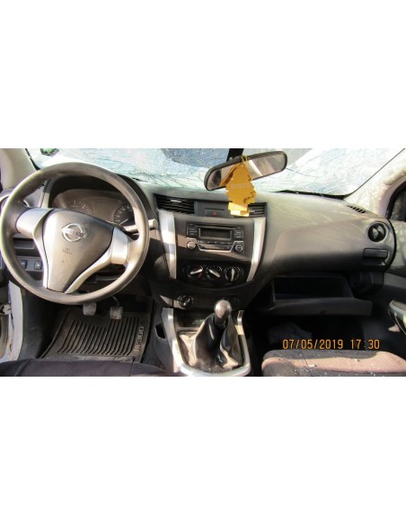 NISSAN NP300 2016%separator% %shop-name%