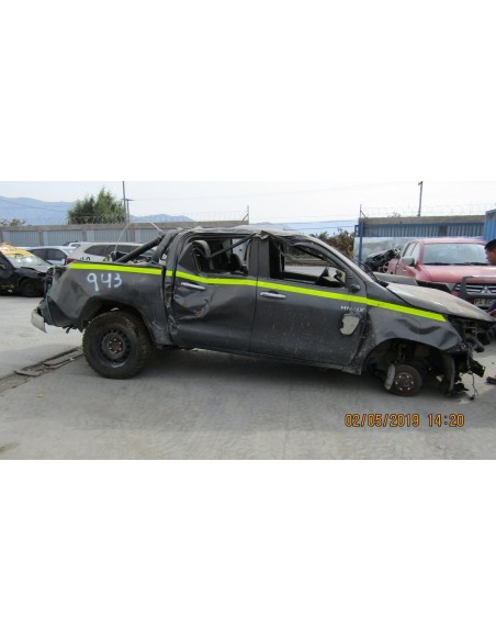 TOYOTA HILUX 2016%separator% %shop-name%