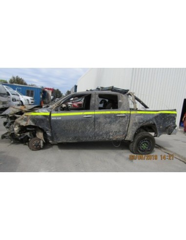 TOYOTA HILUX 2016%separator% %shop-name%