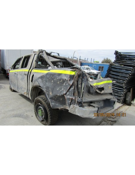 TOYOTA HILUX 2016%separator% %shop-name%