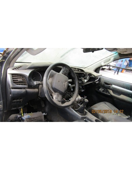 TOYOTA HILUX 2016%separator% %shop-name%