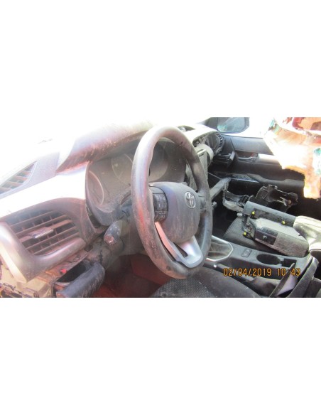 TOYOTA HILUX 2017%separator% %shop-name%