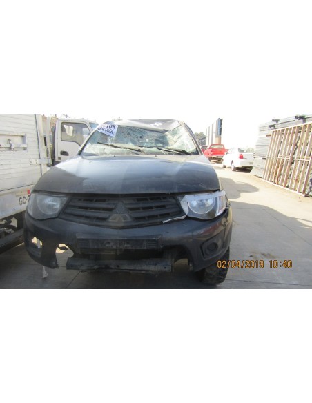 MITSUBISHI L200 PICK UP DOBLE CABINA 2015 4X2 2