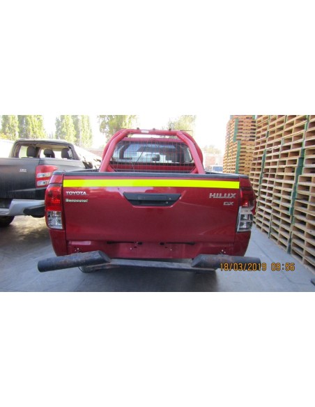 TOYOTA HILUX 2018%separator% %shop-name%