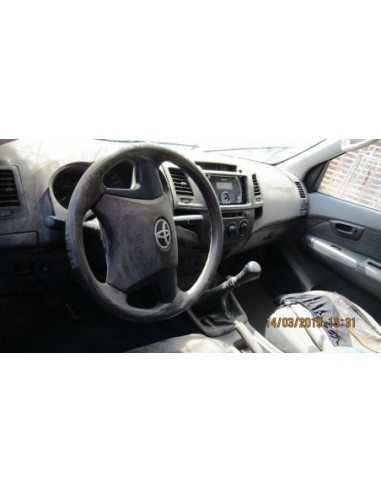 TOYOTA HILUX 2015%separator% %shop-name%